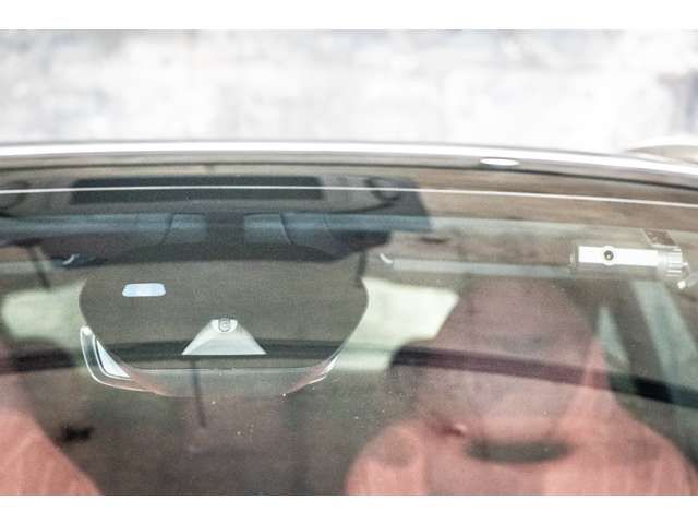 ASTON MARTIN SUV 2023 Image 31