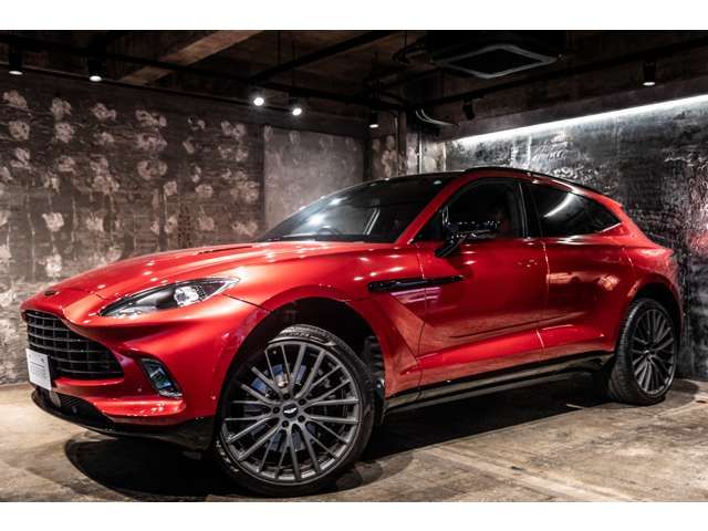 ASTON MARTIN SUV 2022 Image 31