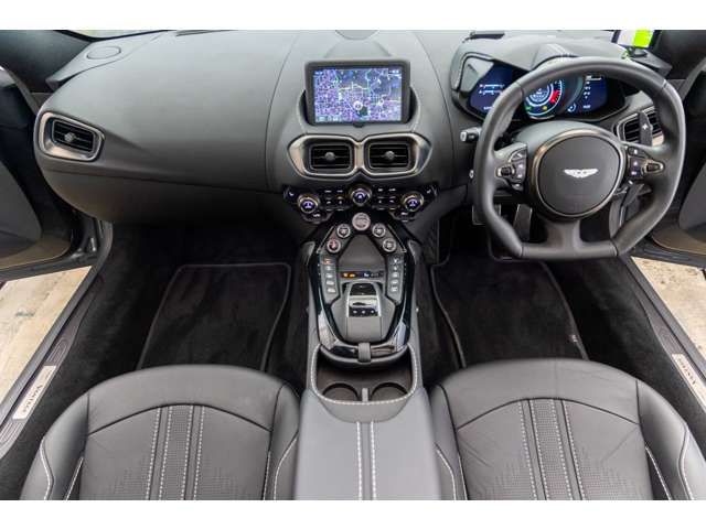 ASTON MARTIN ROADSTE 2023 Image 31