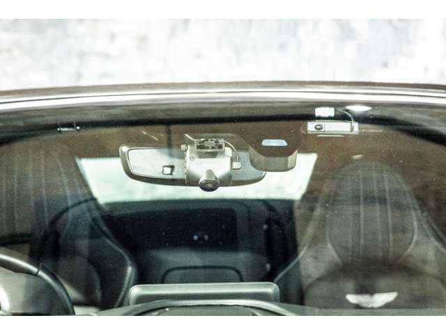 ASTON MARTIN ROADSTE 2023 Image 31