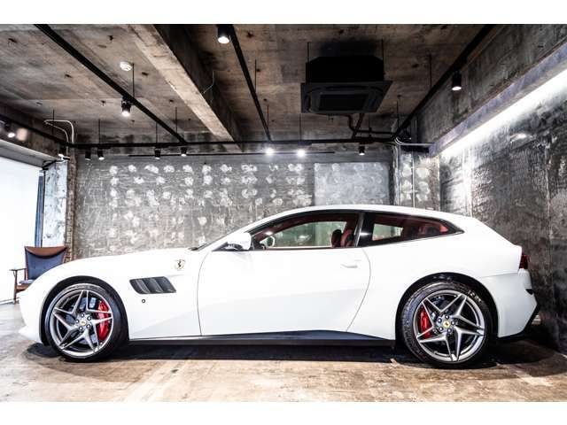 FERRARI GTC4 LUSSO T 2020 Image 31