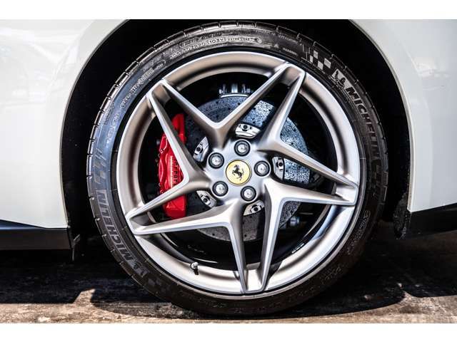 FERRARI GTC4 LUSSO T 2020 Image 31