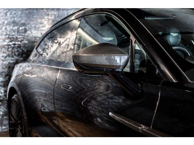 ASTON MARTIN SUV 2023 Image 31