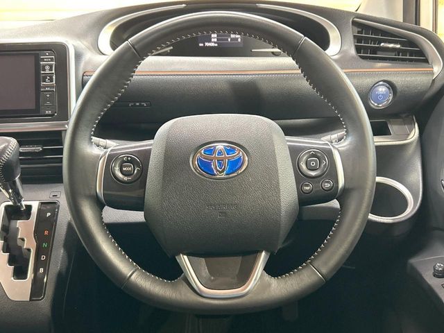 TOYOTA SIENTA HYBRID 2017 Image 31