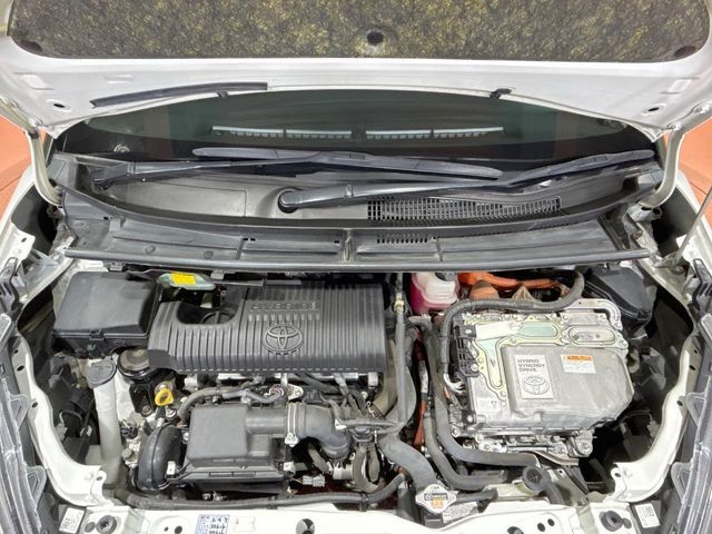 TOYOTA SIENTA HYBRID 2017 Image 31