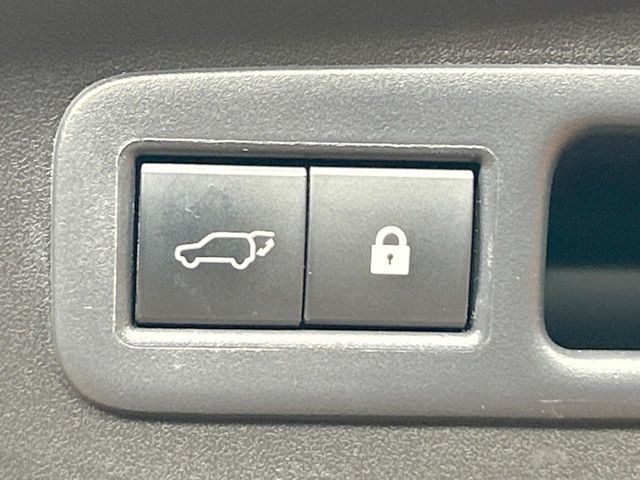 TOYOTA LEXUS UX250H 2019 Image 31