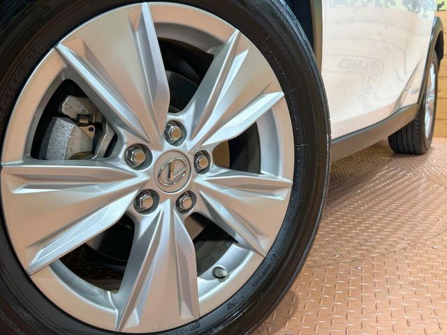 TOYOTA LEXUS UX250H 2019 Image 31