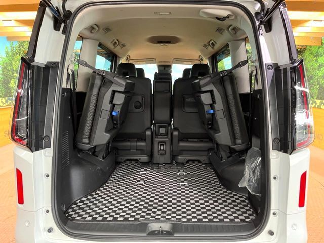 NISSAN SERENA  WG 2023 Image 31