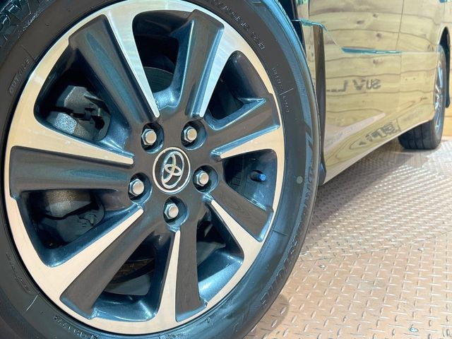 TOYOTA VOXY 2018 Image 31