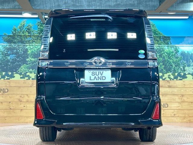 TOYOTA VOXY 2018 Image 31