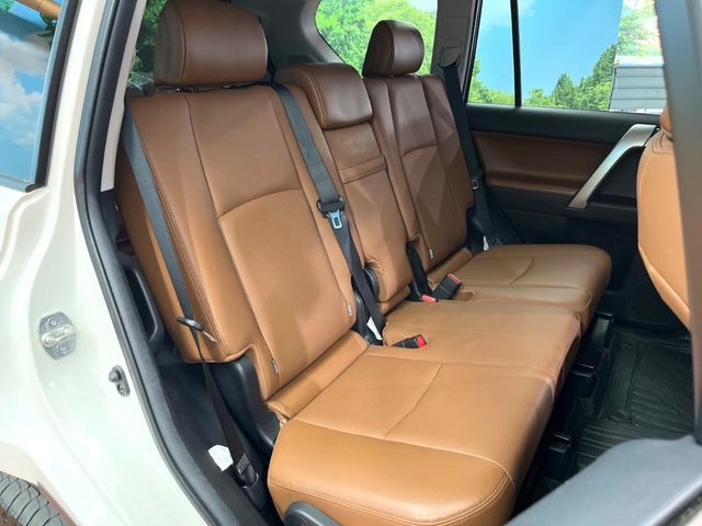 TOYOTA LANDCRUISER PRADO 2022 Image 31