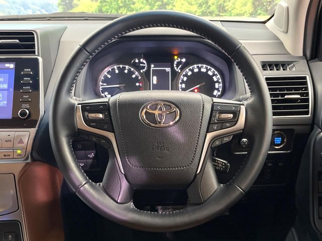 TOYOTA LANDCRUISER PRADO 2022 Image 31