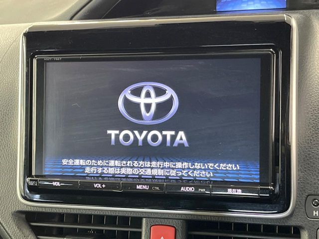 TOYOTA NOAH 2018 Image 31