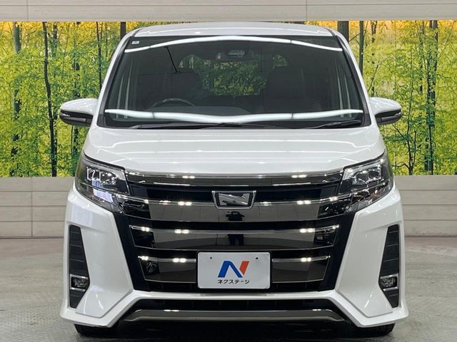 TOYOTA NOAH 2018 Image 31