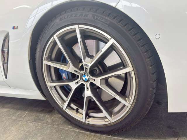 BMW 8SERIES 2019 Image 31