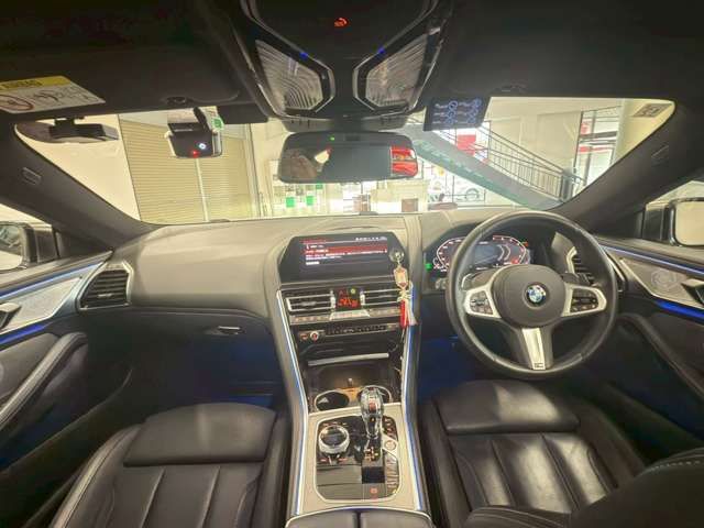 BMW 8SERIES 2019 Image 31