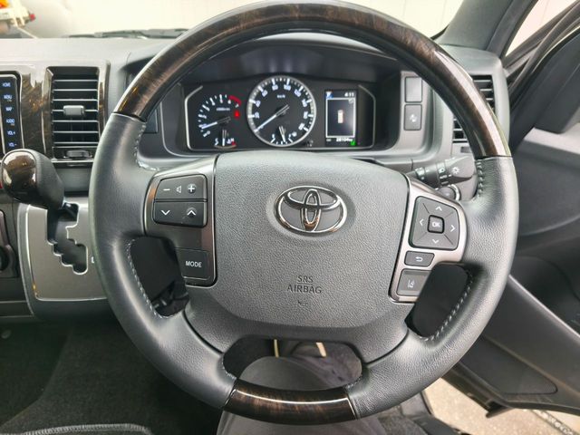 TOYOTA HIACE VAN 2WD 2024 Image 31