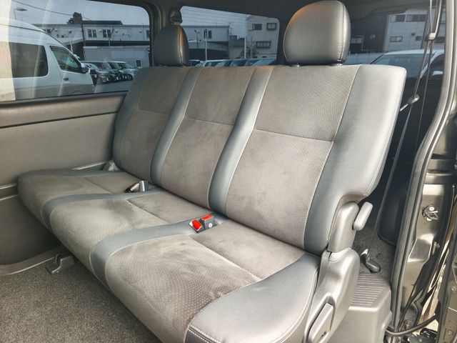 TOYOTA HIACE VAN 2WD 2024 Image 31