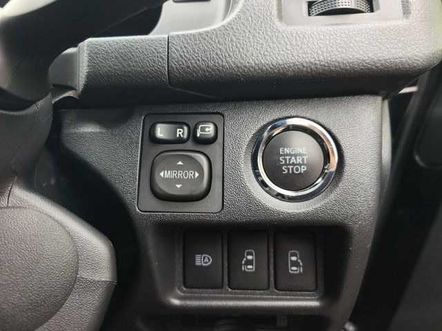 TOYOTA HIACE VAN 2WD 2024 Image 31