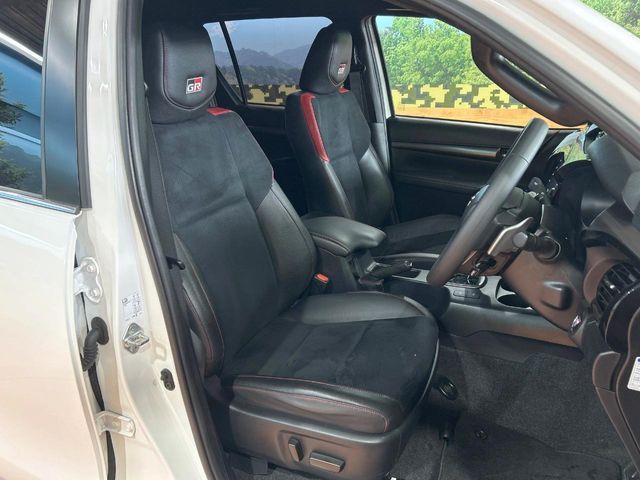 TOYOTA HILUX 4WD 2023 Image 31