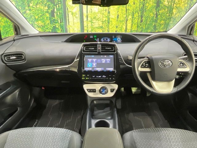 TOYOTA PRIUS 2017 Image 31
