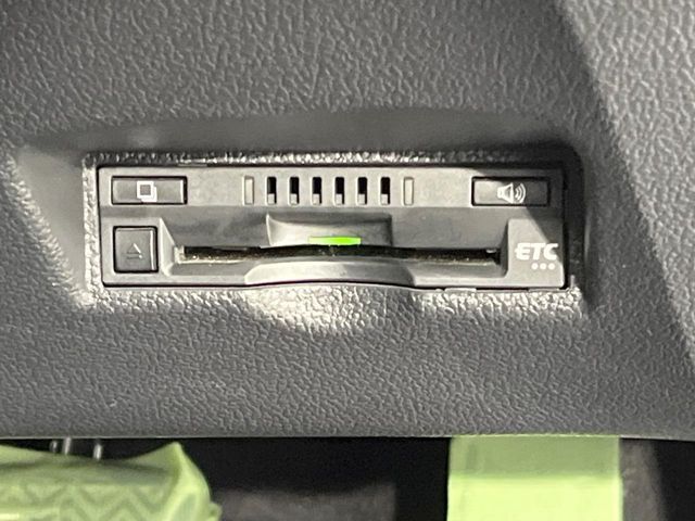 TOYOTA PRIUS 2017 Image 31