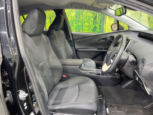 TOYOTA PRIUS 2017 Image 31