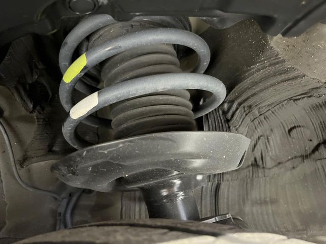 TOYOTA PRIUS 2017 Image 31