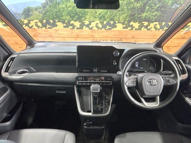 TOYOTA NOAH 2023 Image 31