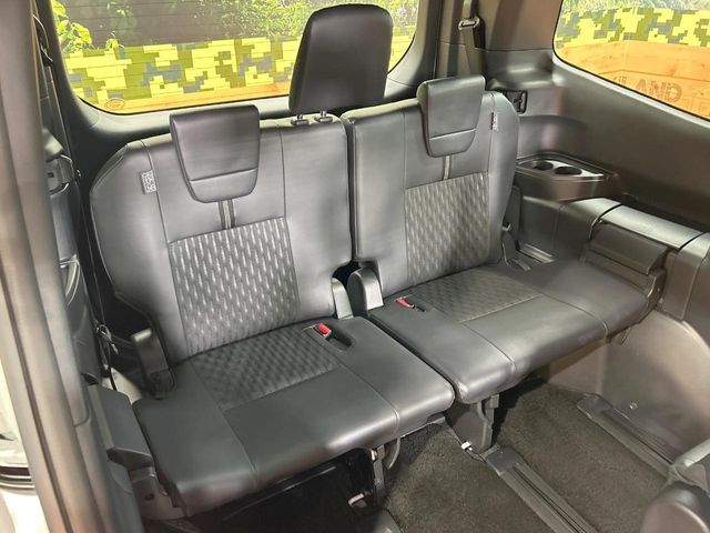TOYOTA NOAH 2023 Image 31