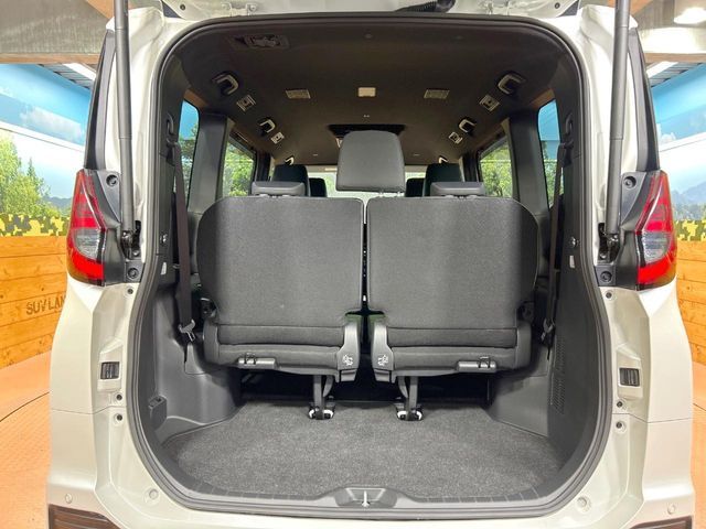 TOYOTA NOAH 2023 Image 31