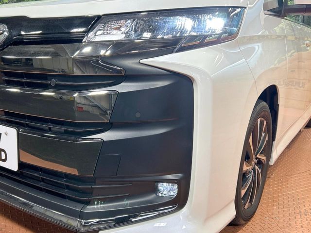 TOYOTA NOAH 2023 Image 31