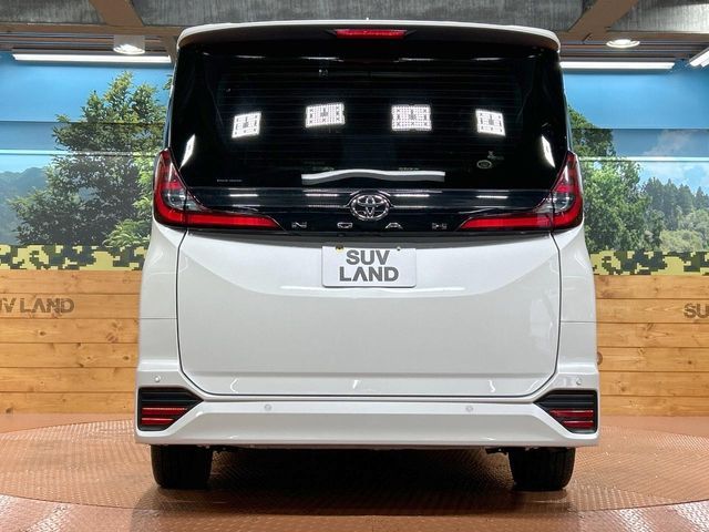 TOYOTA NOAH 2023 Image 31