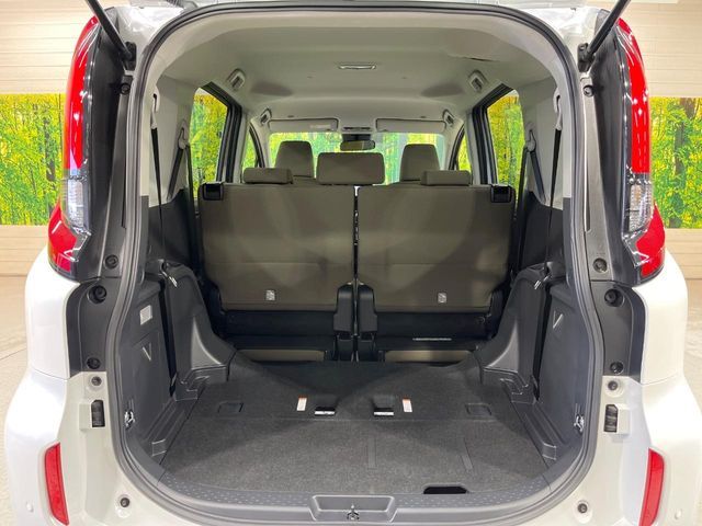 TOYOTA SIENTA HYBRID 2024 Image 31