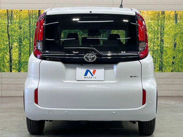 TOYOTA SIENTA HYBRID 2024 Image 31