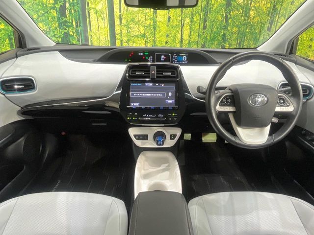 TOYOTA PRIUS 2016 Image 31