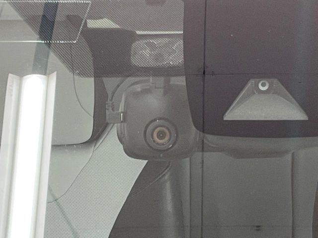 TOYOTA PRIUS 2016 Image 31