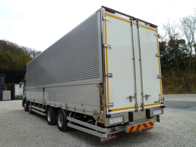 NISSAN DIESEL QUON 2020 Image 31