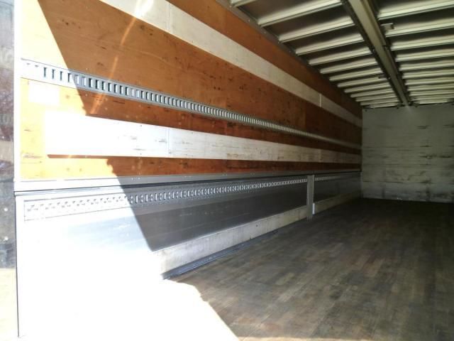 NISSAN DIESEL QUON 2020 Image 31