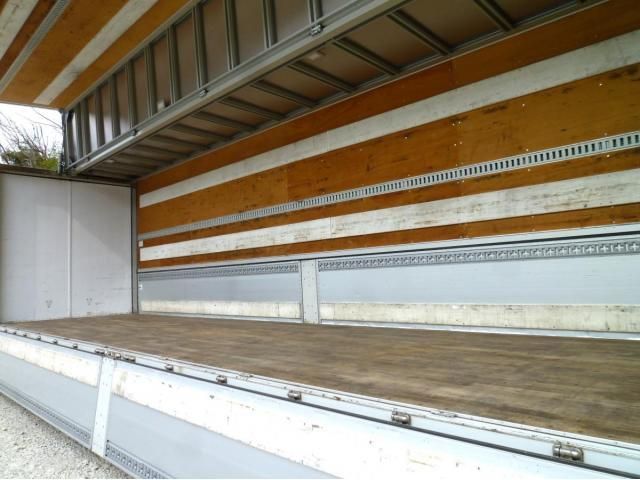 NISSAN DIESEL QUON 2020 Image 31