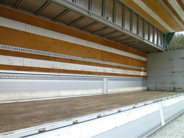 NISSAN DIESEL QUON 2020 Image 31