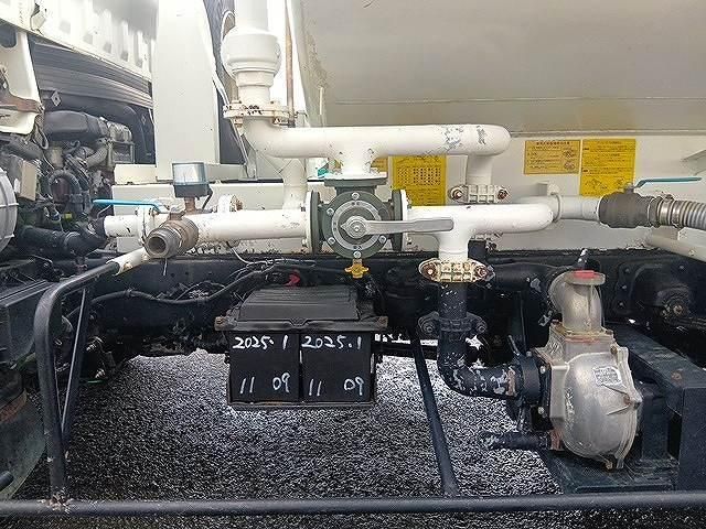 HINO DUTRO 2004 Image 31