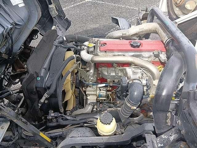 HINO DUTRO 2004 Image 31