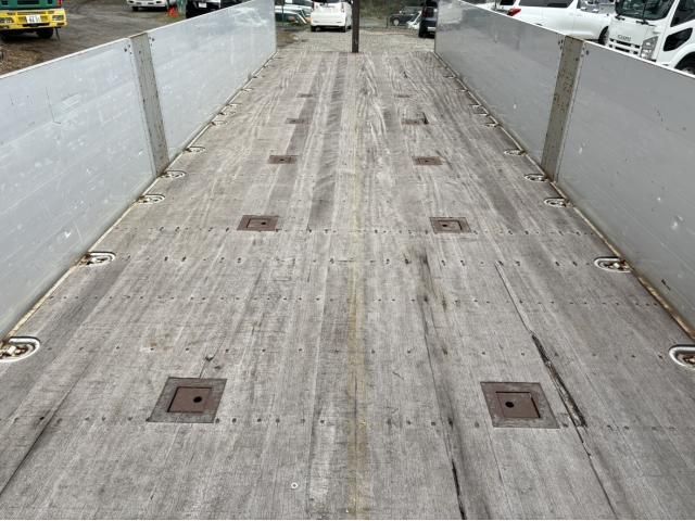 NISSAN DIESEL QUON 2014 Image 31