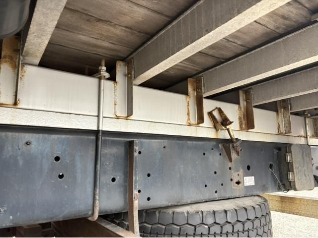 NISSAN DIESEL QUON 2014 Image 31