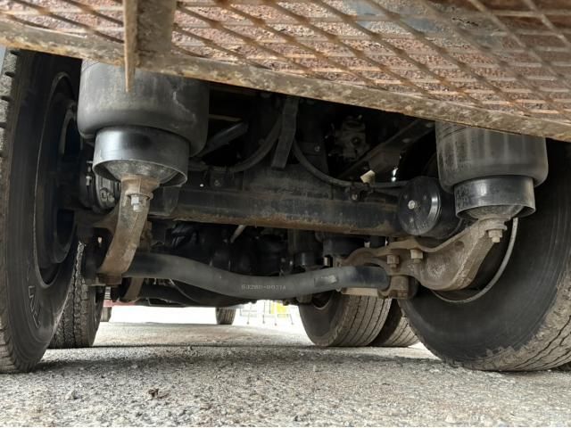 NISSAN DIESEL QUON 2014 Image 31