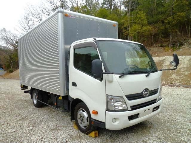 HINO DUTRO 2017 Image 31