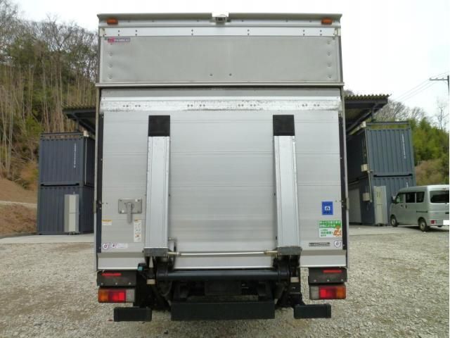 HINO DUTRO 2017 Image 31