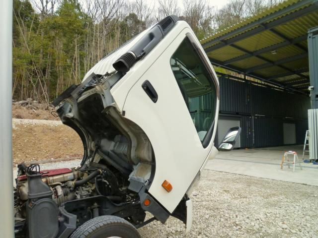 HINO DUTRO 2017 Image 31