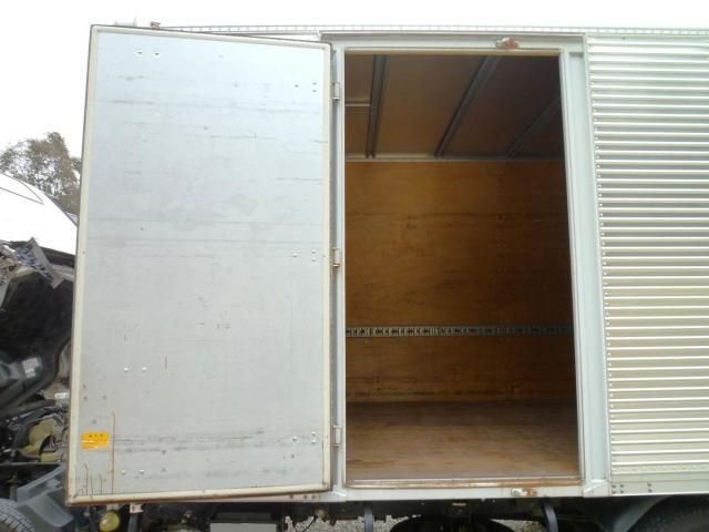 HINO DUTRO 2017 Image 31